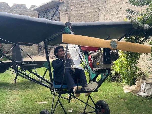 پاکستانی نوجوان نے ہیلی کاپٹر تیار کر لیا