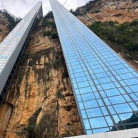 چین: طلبا کیلئے 288 میٹر بلند لفٹ تعمیر
