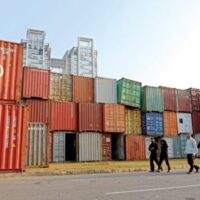 گڈز ٹرانسپورٹرز کا حکومت سے گاڑیوں اور کنٹینرز کا معاوضہ دینے کا مطالبہ
