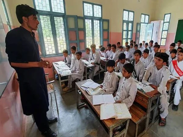 خیبرپختونخوا کے تمام سرکاری اسکولوں کی عمارتوں کا سیفٹی سروے