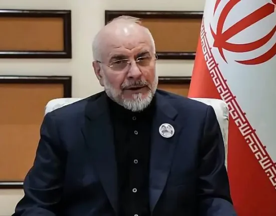 اسلام آباد مفاہمت کی 7شرائط پوری ہونے تک آبنائے ہرمز نہیں کھولی جائے گی:ایران