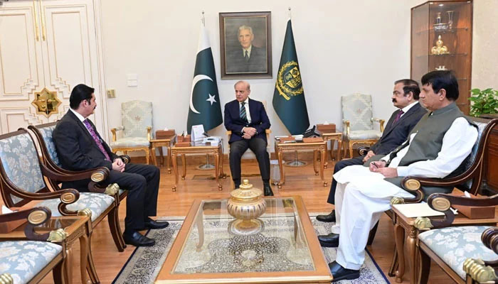 خیبرپختونخوا کے 8 قبائلی اضلاع سمیت 12 اضلاع میں ایمرجنسی لگائی جائے گی: ذرائع